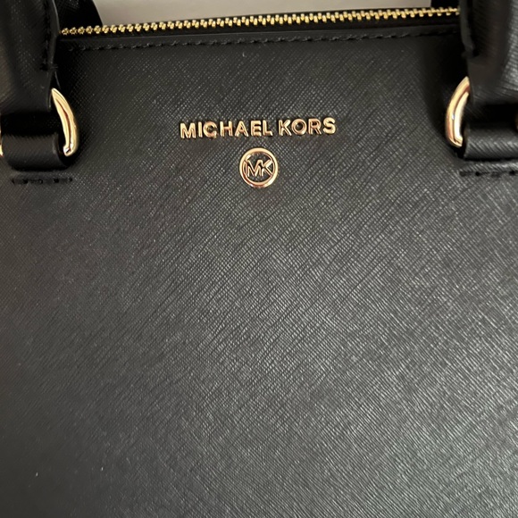 NWT MICHAEL KORS LEATHER CINDY LG DOME SATCHEL - Picture 2 of 11